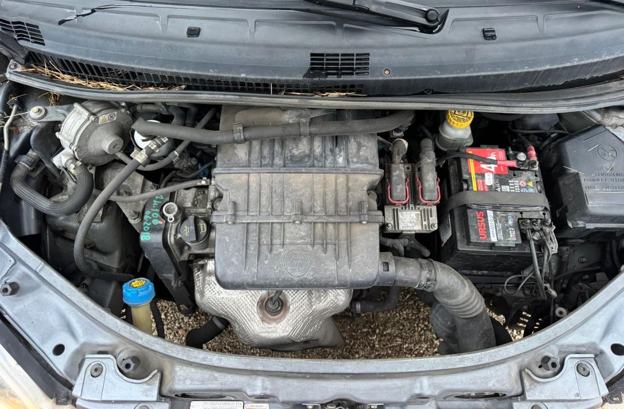 Lancia MUSA 1.4 8V Ecochic GPL Gold