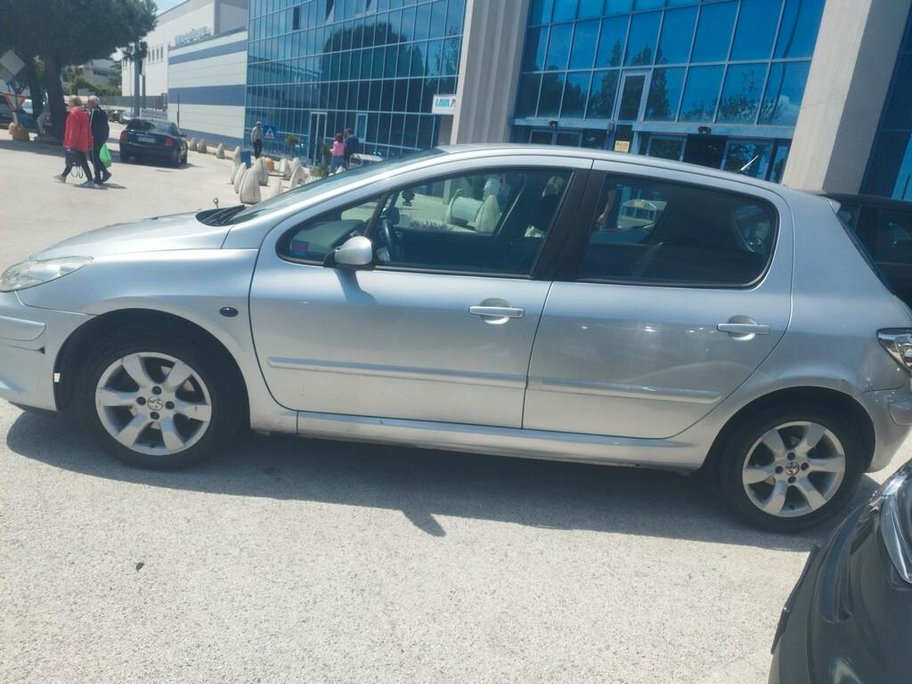 Peugeot 307 1.6 16V HDi FAP 110CV