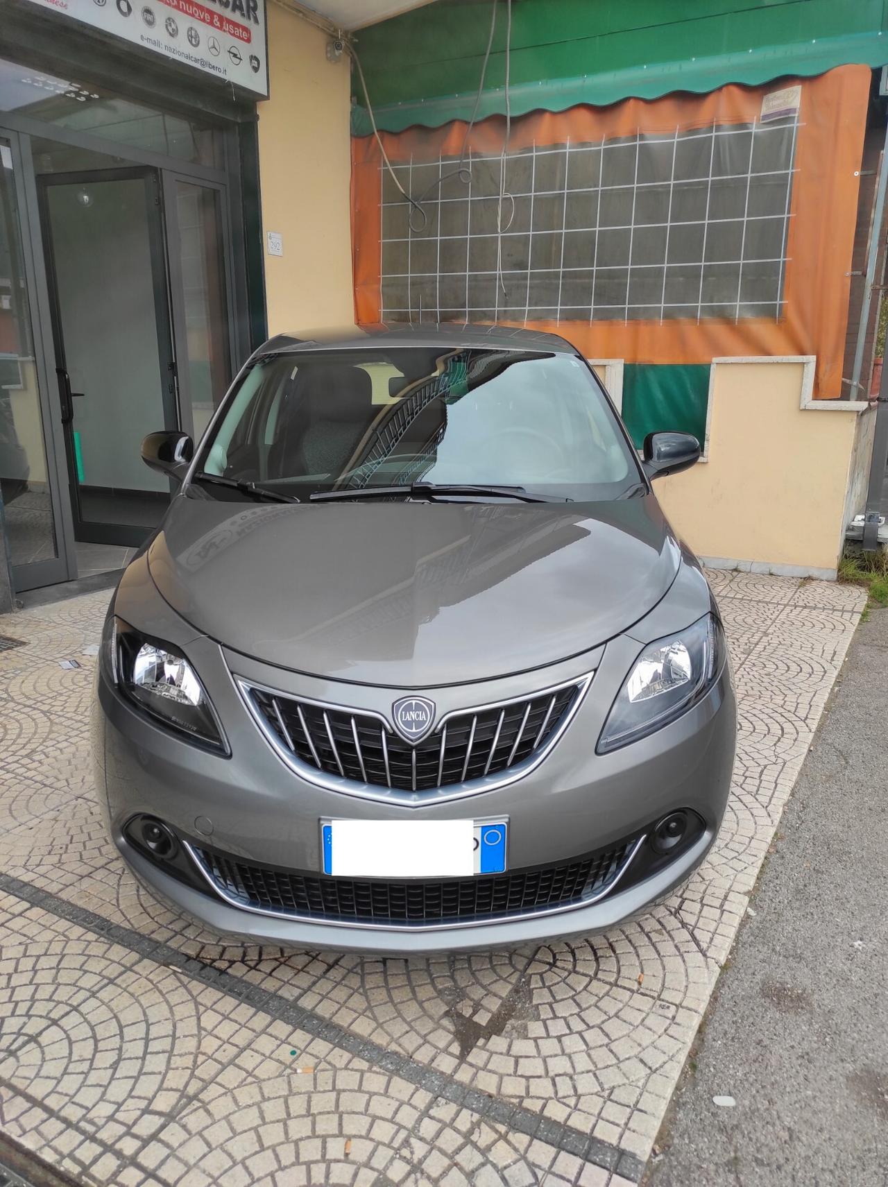 Lancia Ypsilon 2023 1.0 Hybrid Silver Plus BloccaCambio