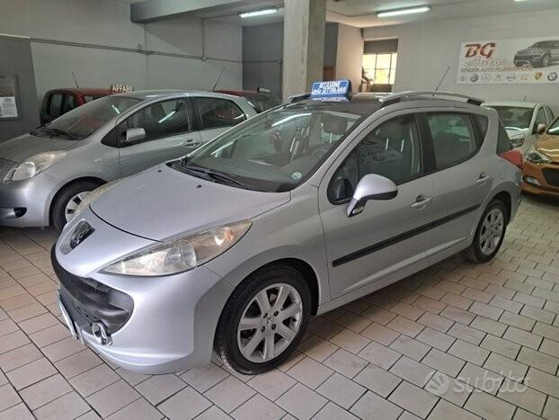 Peugeot 207 sw 1.6 hdi unico prop 2008 tetto aprib
