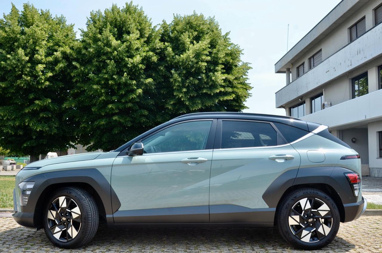 HYUNDAI KONA 1.6 GDI HEV X CLASS TECH PACK 2wd 141cv DCT, UFF ITALIANA, EURO 6D, FULL OPTIONAL, GARANZIA HYUNDAI, SERVICE UFFICIALE, TETTO, HI-FI BOSE, RETRO 360, APPLE ANDROID, SEDILI RISCALDATI E VENTILATI, PERMUTE