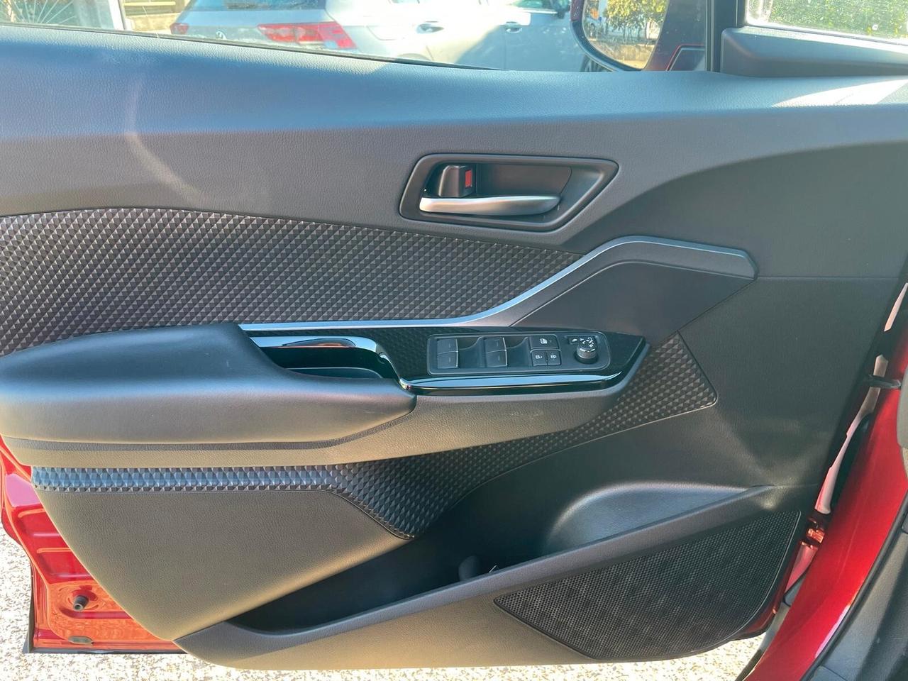 Toyota C-HR 1.8 Hybrid E-CVT Lounge