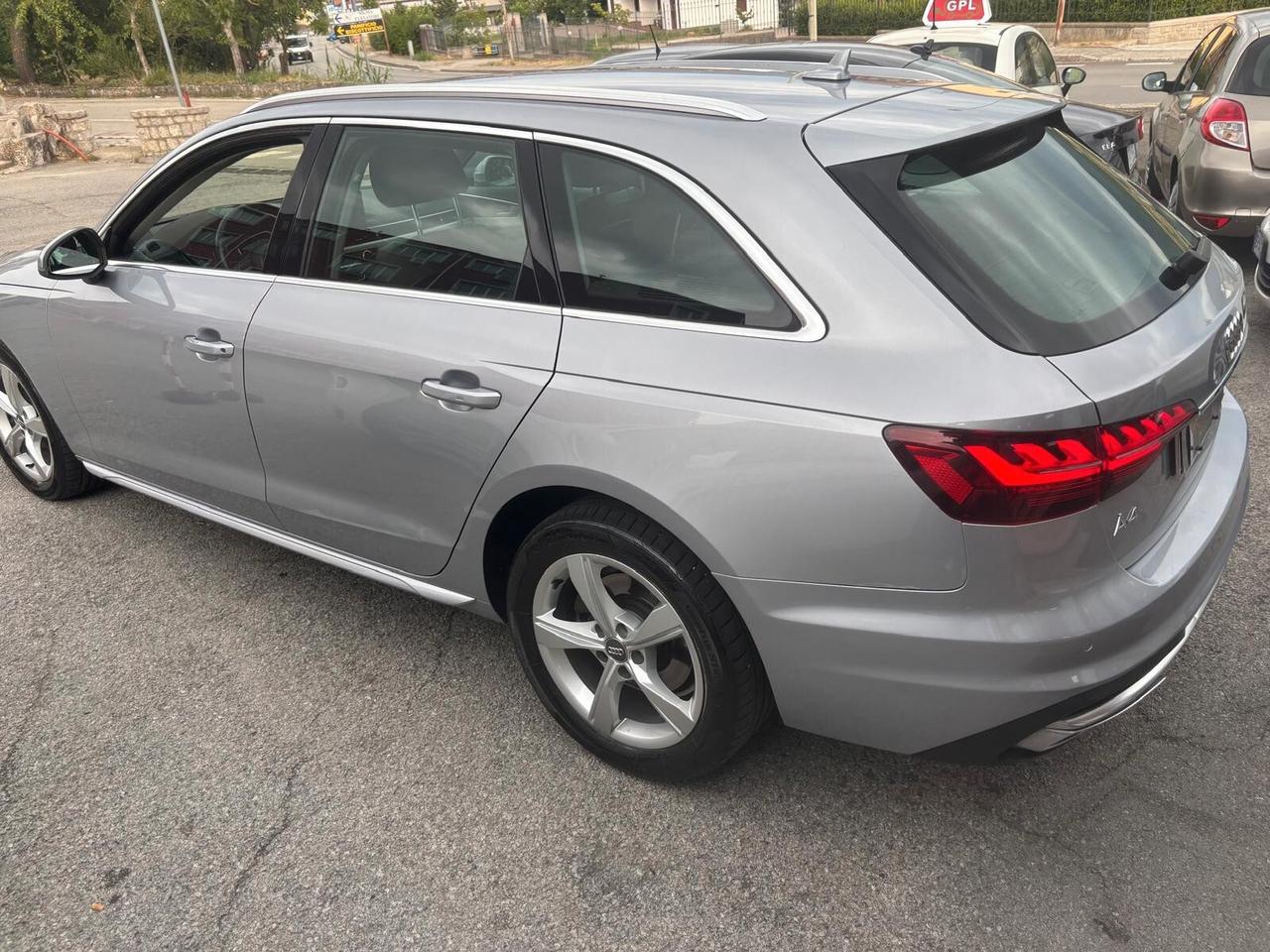 Audi A4 Avant 40 TFSI S tronic