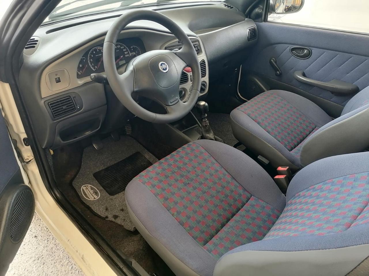 Fiat Strada 1.9 JTD – 2004