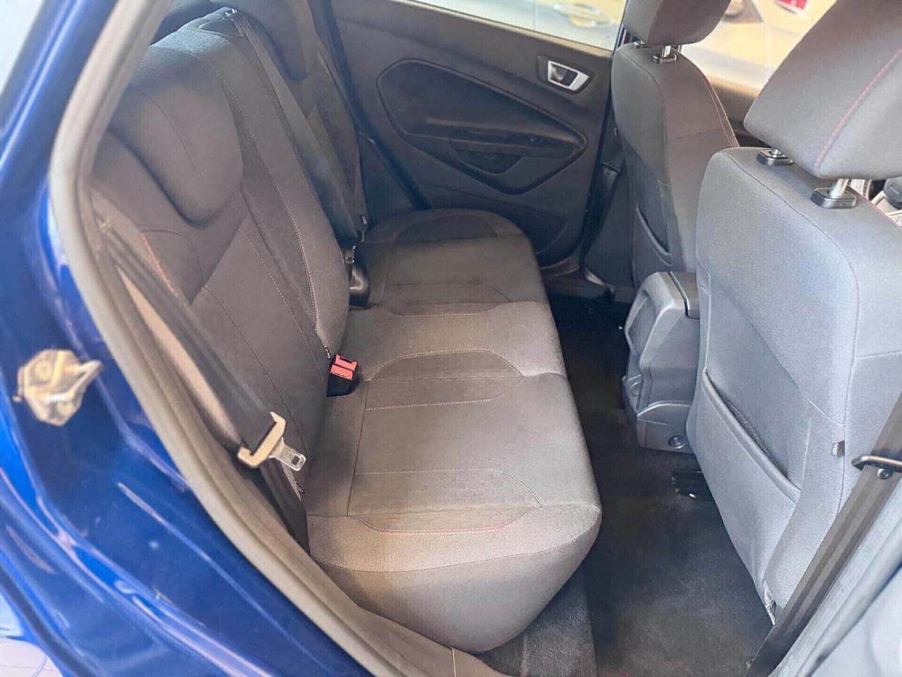 Ford Fiesta 1.5 TDCi 75CV 5 porte ST-Line