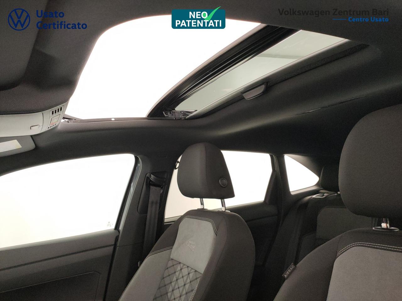 Volkswagen Taigo 1.0 tsi r-line 110cv dsg