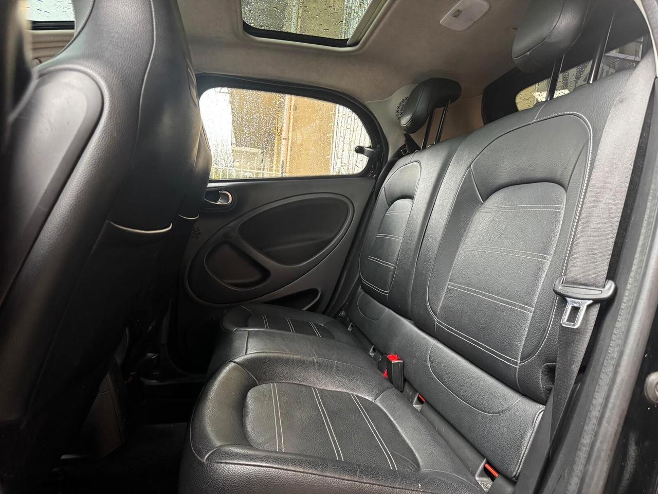 Smart ForFour 70 1.0 twinamic Allestimento Brabus