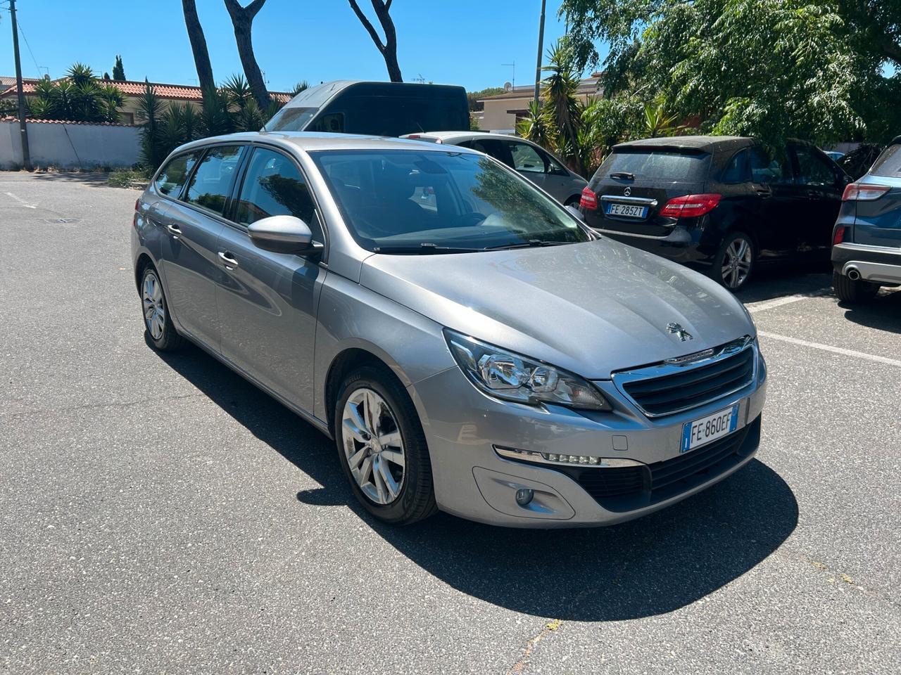 Peugeot 308 BlueHDi 100 S&S Business