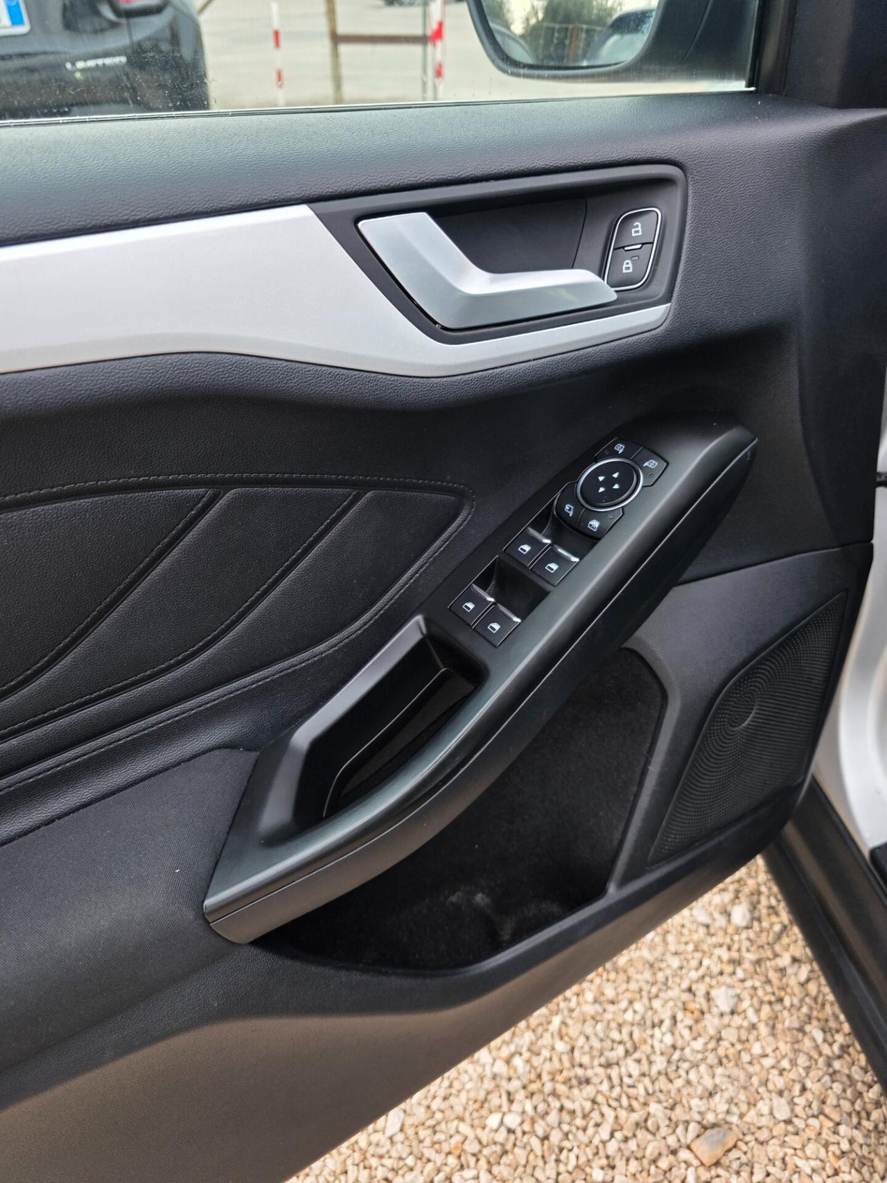 Ford Focus 1.5 EcoBlue 120 CV automatico SW Vignale