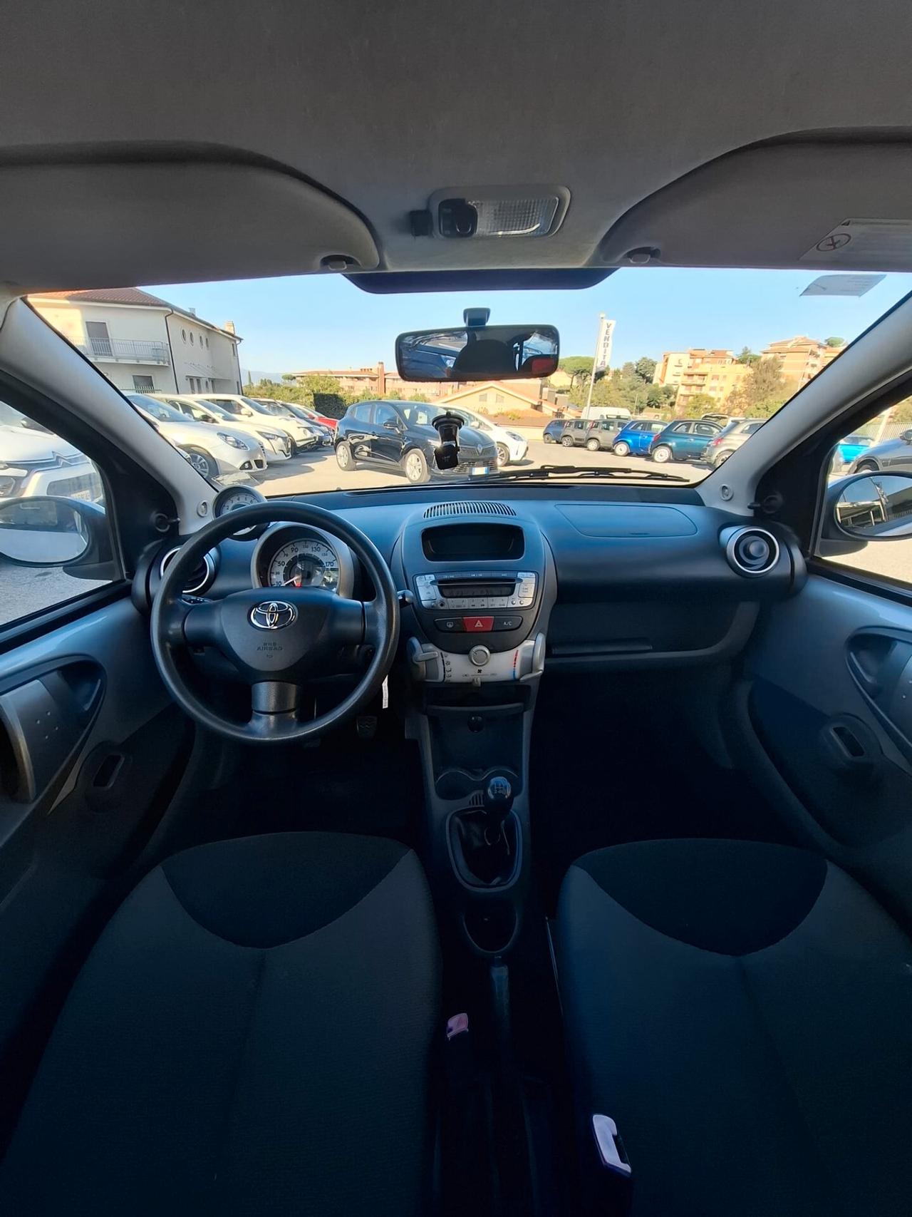 Toyota Aygo 1.0 12V VVT-i 5 porte Sol - 2006