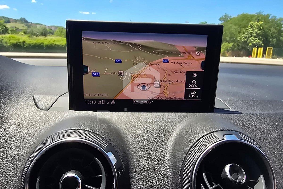 AUDI Q2 30 TDI S tronic