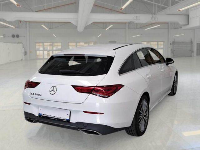 MERCEDES-BENZ CLA 200 d Automatic Shooting Brake Sport