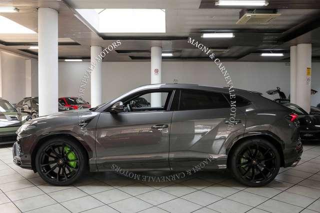 Lamborghini Urus AKRAPOVICH|FULL CARBON PACK|NIGHT VIEW|23''|B&O