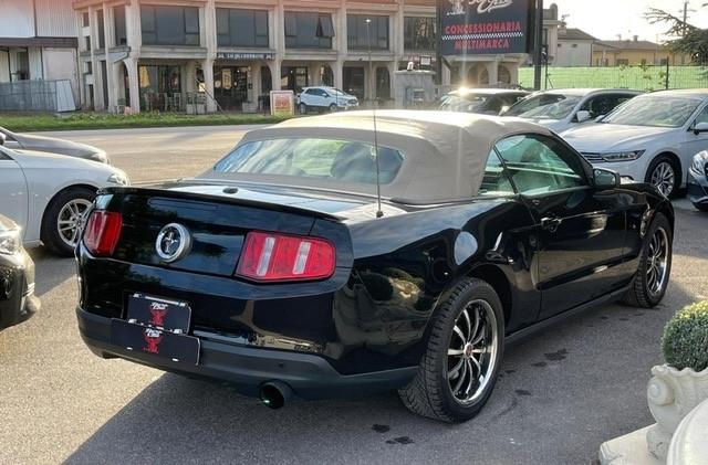 Ford Mustang Cabrio 3.7 v6