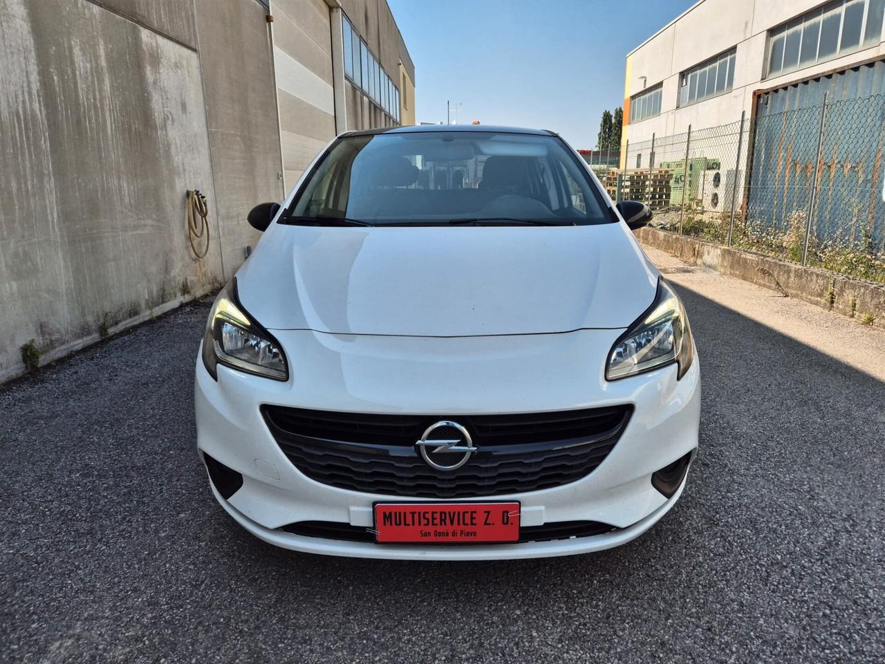 Opel Corsa 1.4 90CV 5 porte Black Edition