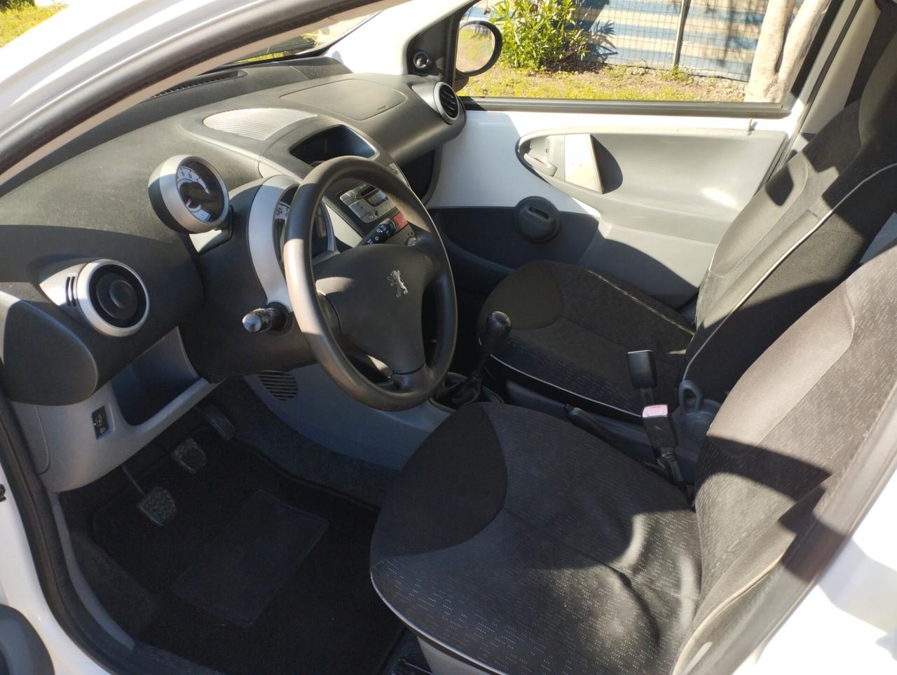 Peugeot 107 1.0 68CV 5p. Sweet Years