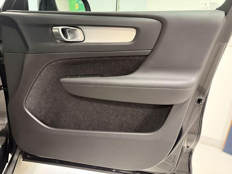 Volvo XC40 Recharge T4 Plug-in Hybrid auto Recharge Core