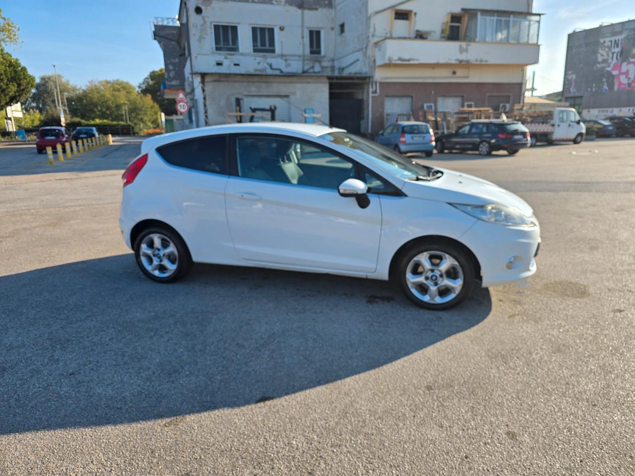 Ford Fiesta Fiesta+ 1.4 3 porte Bz.- GPL