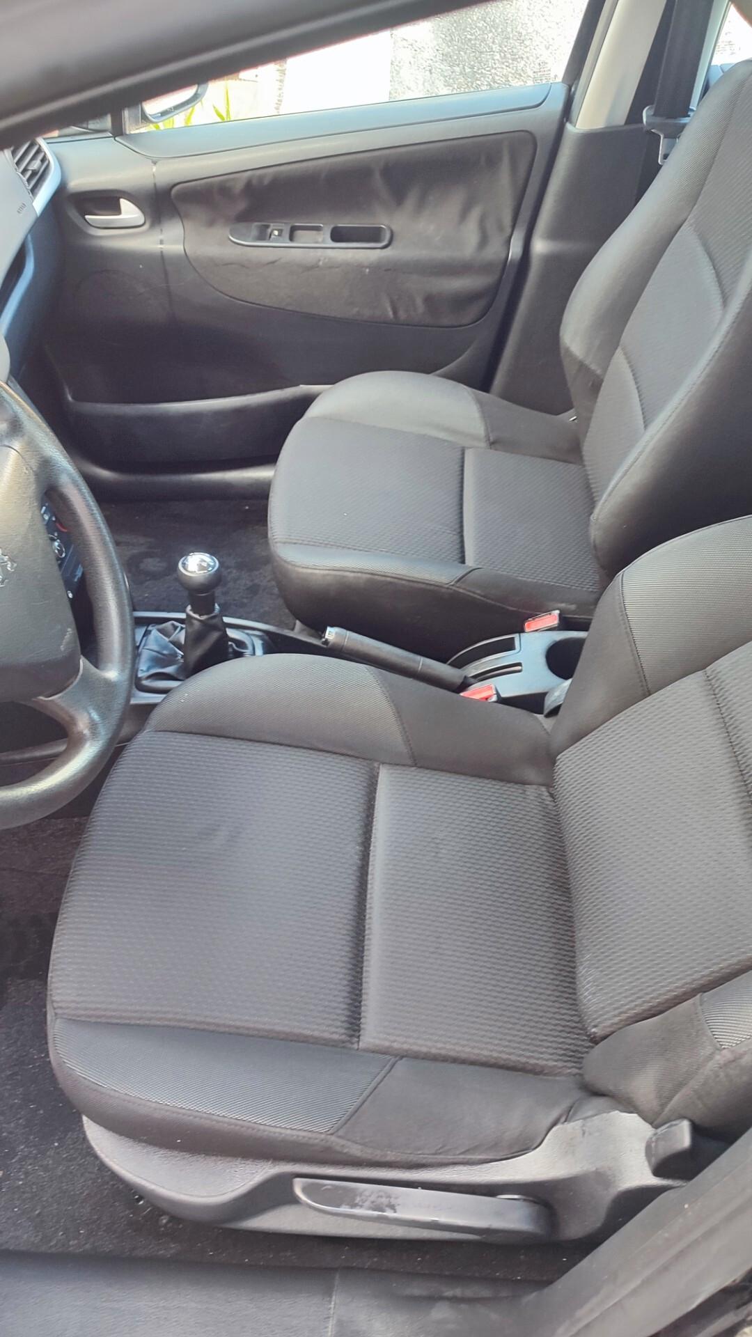 Peugeot 207 1.4 HDi 70CV 5p. Energie Sport