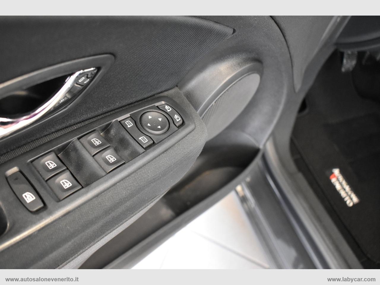 RENAULT Mégane 1.5 dCi 110 CV SporTour Wave
