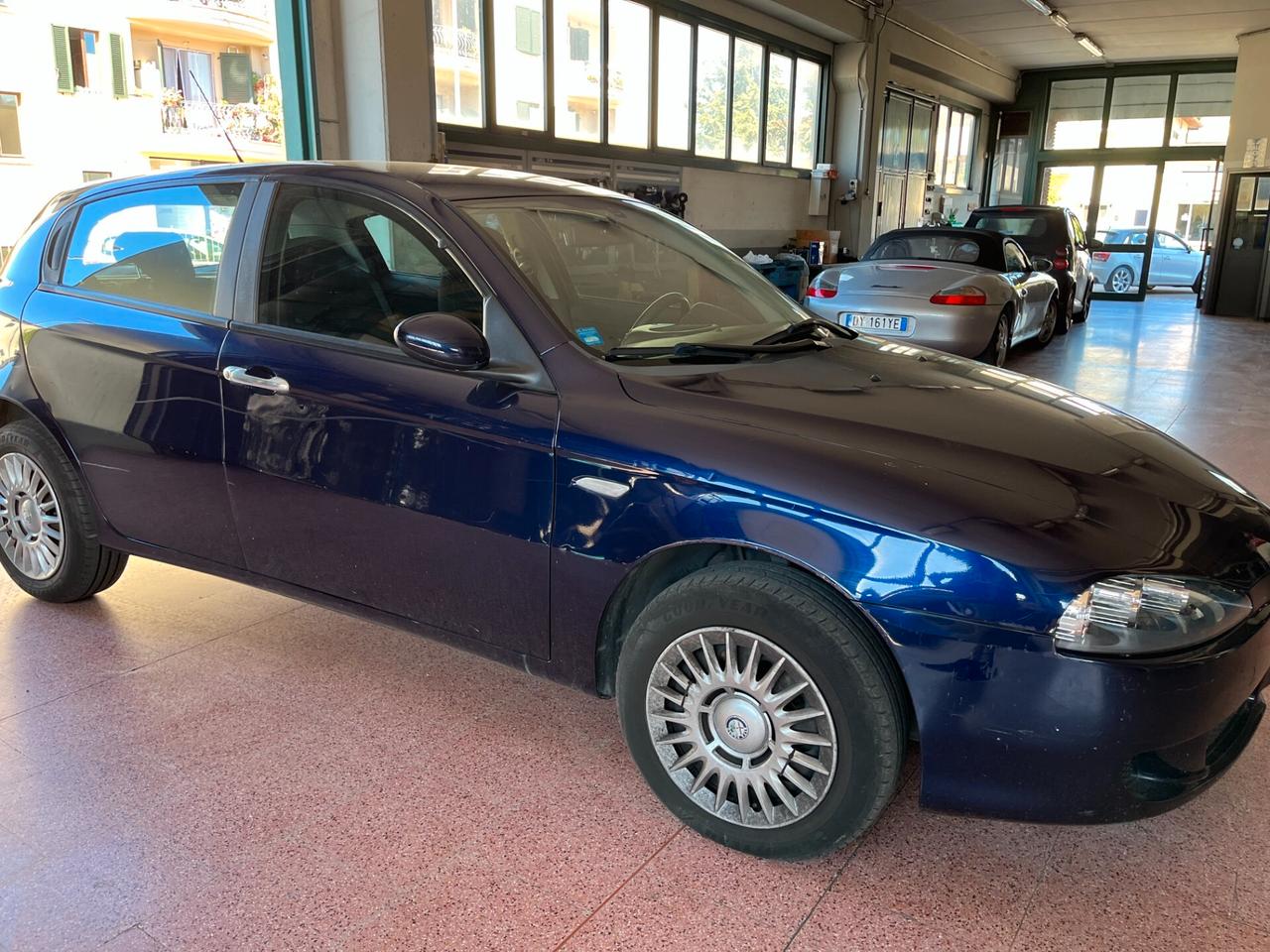 Alfa Romeo 147 1.6i 16V Twin Spark cat 5p. Progression