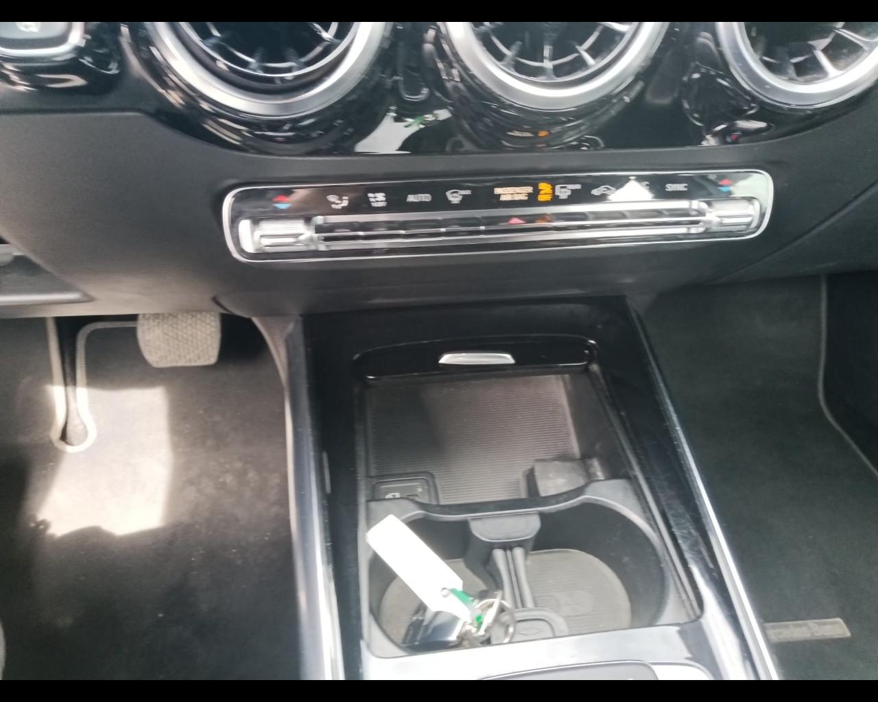 Mercedes-Benz Classe B - W247 2018 - B 180 d Sport Plus auto