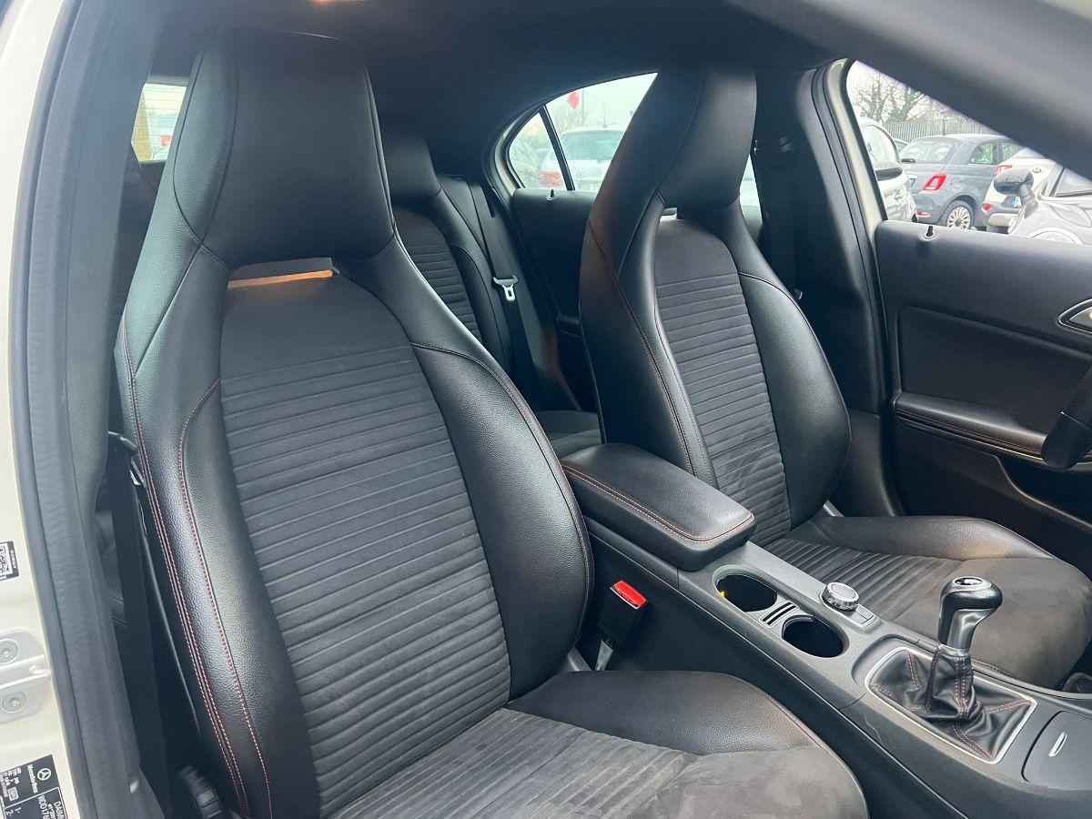 MERCEDES - Classe A - A 180 CDI Dark Night Edition