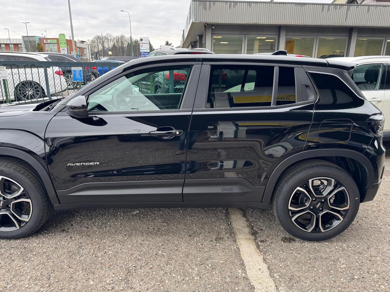 Jeep Avenger 1.2 turbo e-hybrid mhev Summit fwd 110cv edct6