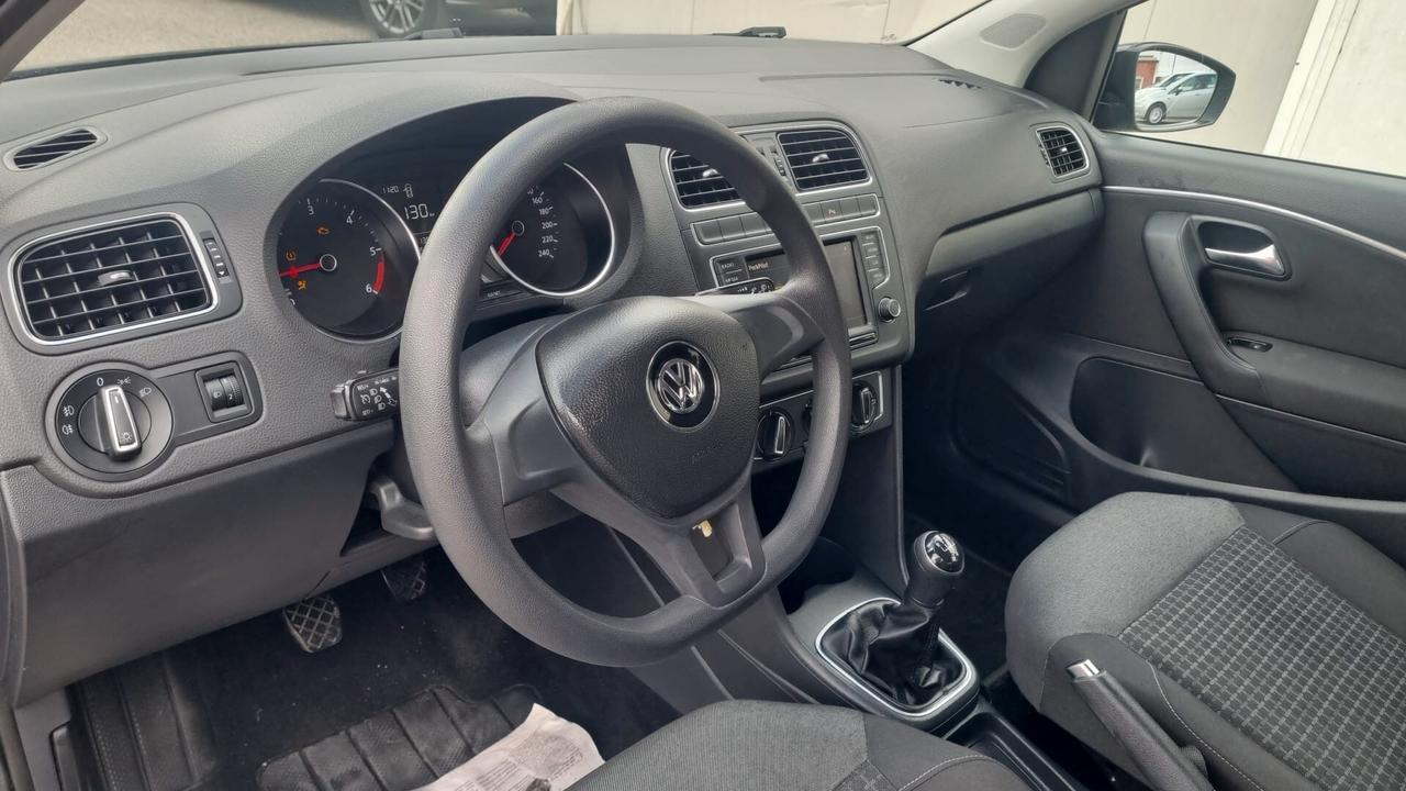 Volkswagen Polo 1.4 TDI 5p. Business-75CV-55-KW-