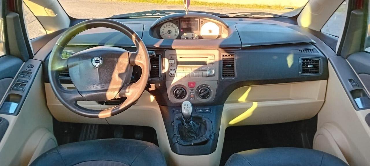 Lancia MUSA 1.4 16V Platino Plus