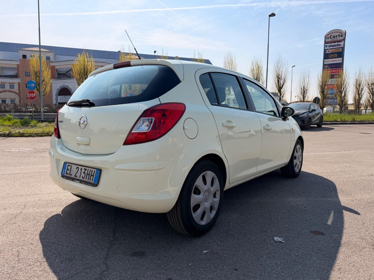 Opel Corsa 1.2 5 porte Club CAMBIO AUTOMATICO