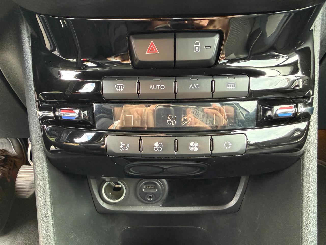 Peugeot 2008 1.6HDI Allure PREZZO 8200€