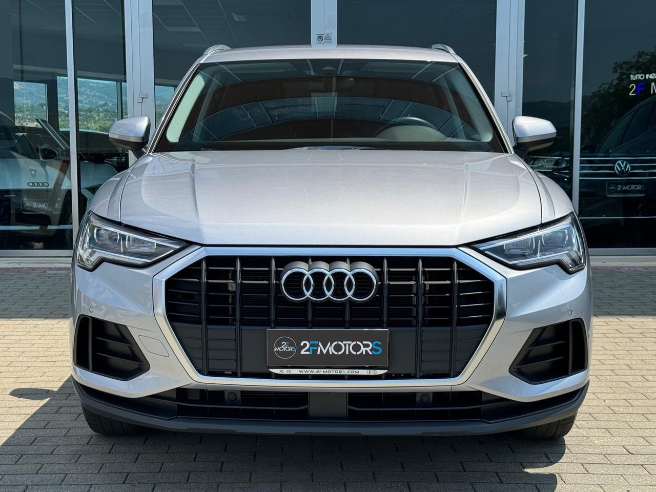 Audi Q3 45 1.4 tfsi e Business s-tronic