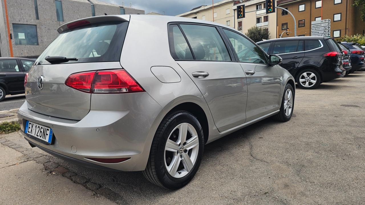 Volkswagen Golf 1.6 TDI 5p. Highline BlueMotion Technology