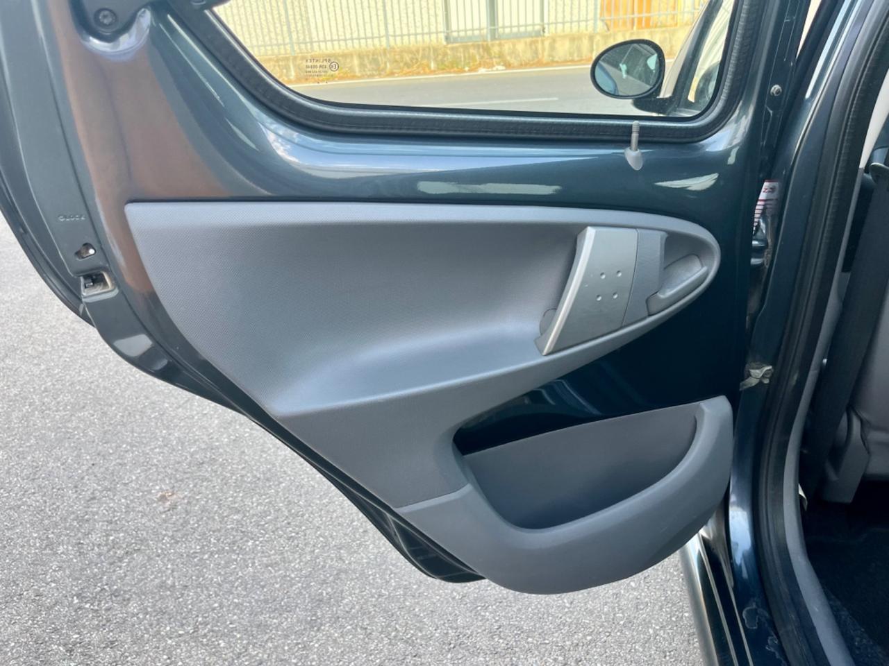Toyota Aygo 1.0benz 2008 86.000km per neopatentati