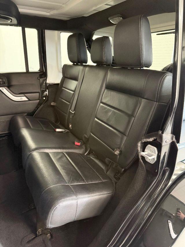 JEEP Wrangler Unlimited 2.8 CRD DPF Sahara