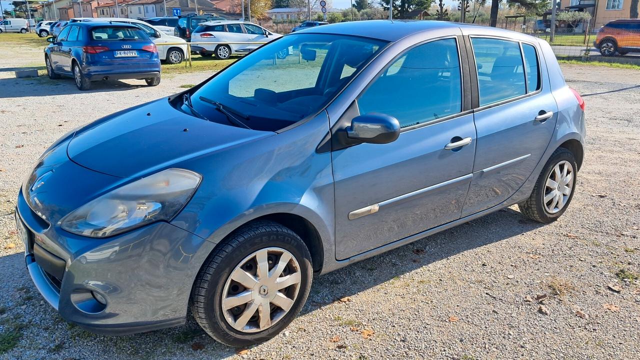 Renault Clio 1.2 16V 5 porte Dynamique