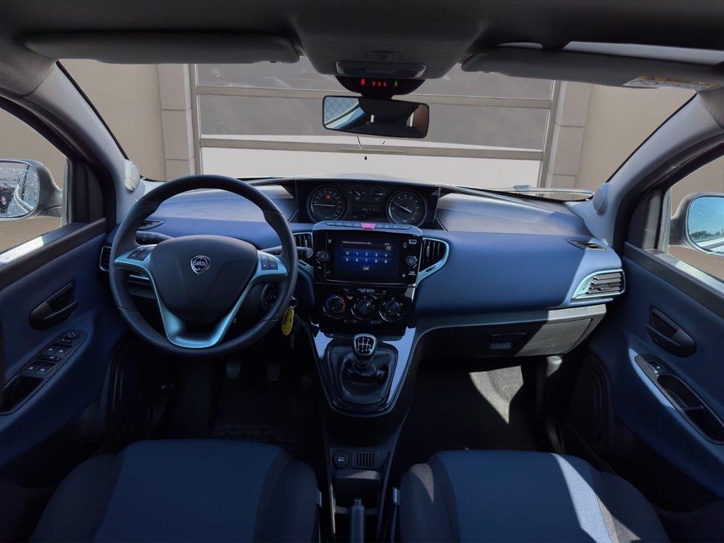LANCIA Ypsilon 1.0 firefly hybrid Platino s&s 70cv del 2024