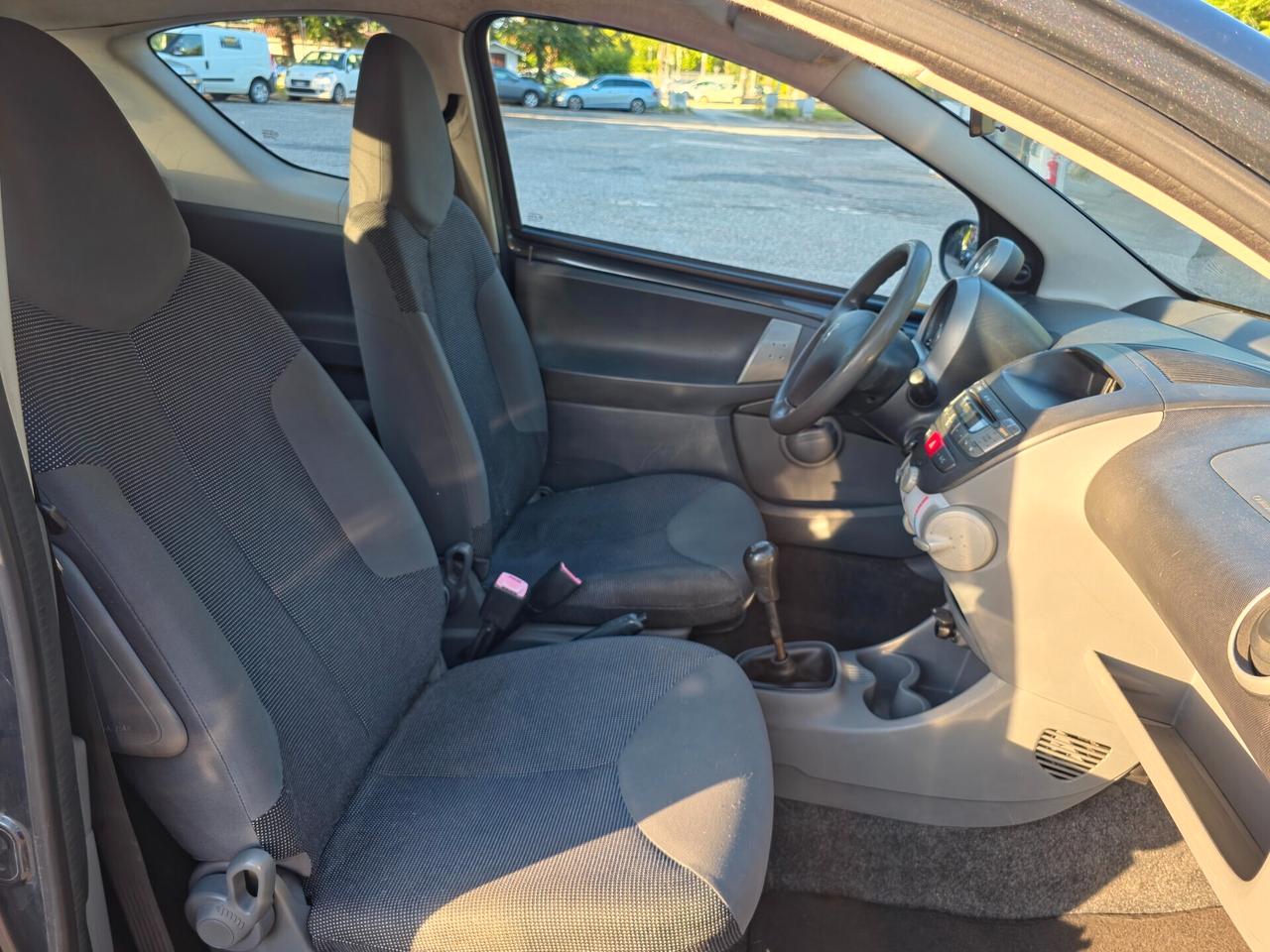 Peugeot 107 1.0 68CV 3p. Sweet Years E4 Manuale NEO 2007