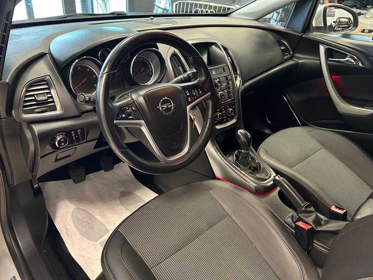 Opel Astra - 2012 1.7 CDTI 125CV