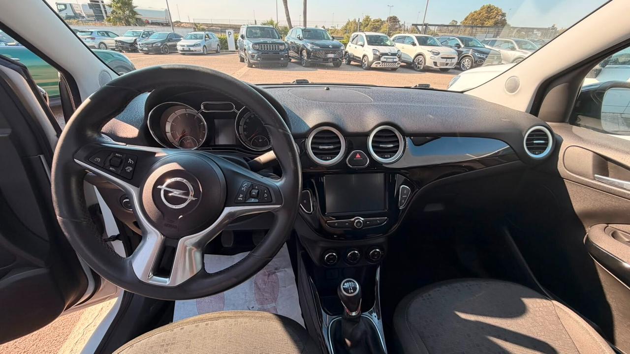 Opel Adam 1.2 70 CV Glam