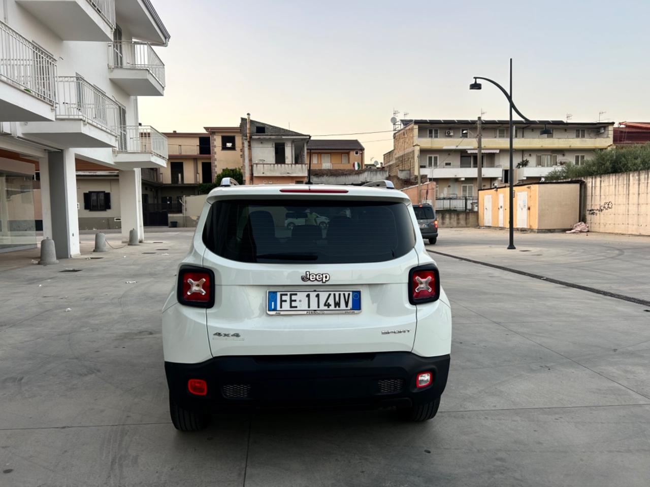 Jeep Renegade 2.0 Mjt 4WD Active Drive Sport