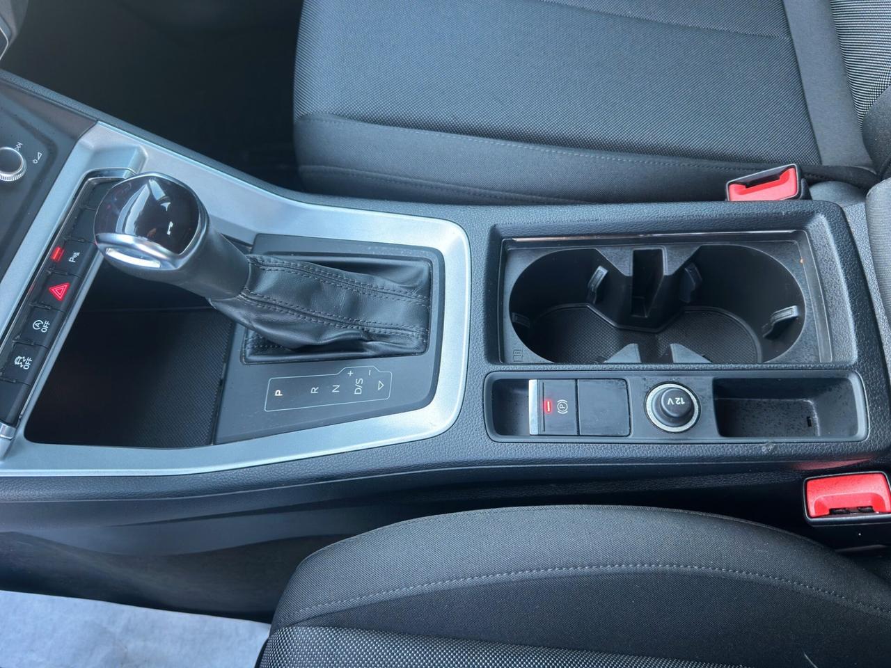 Audi Q3 35 TDI Business Advanced