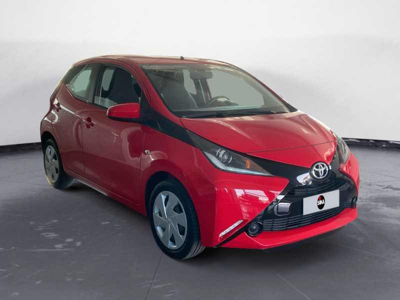 TOYOTA Aygo 5p 1.0 x-play AuToMaTica