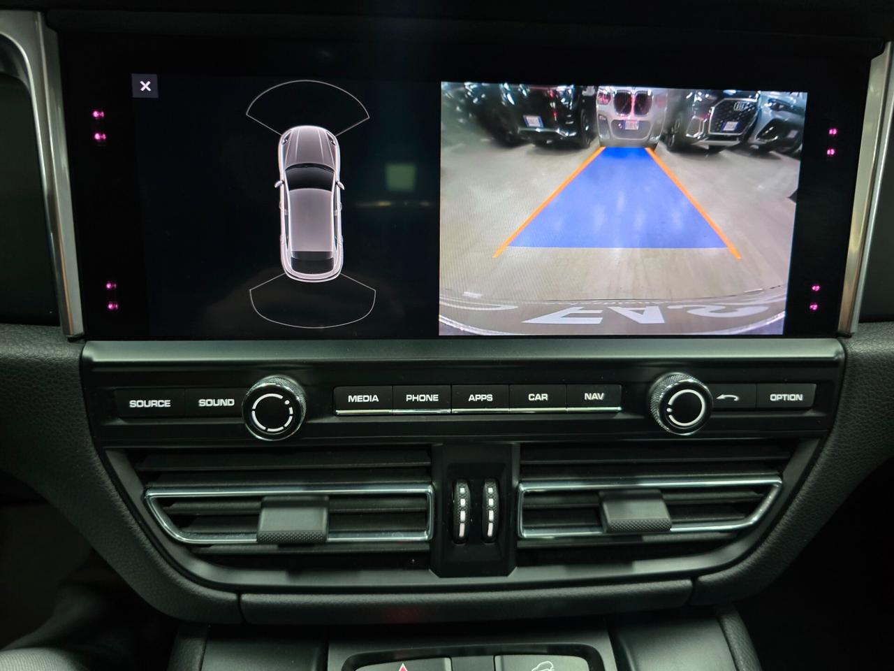 Porsche Macan 2.0 (Tetto-cerchi 21)