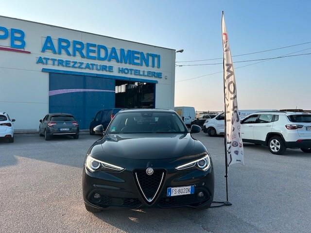 Alfa Romeo Stelvio 2.2 Turbodiesel 210 CV AT8 Q4 Executive