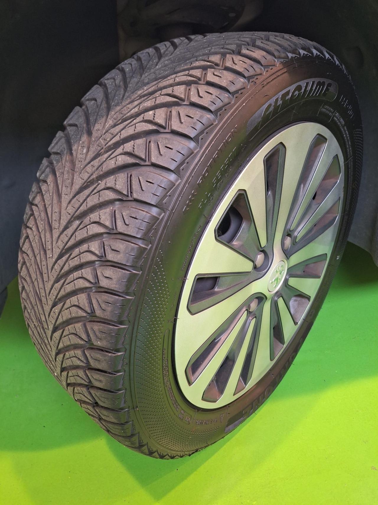 Peugeot 2008 1.6 VTi 120CV AUTOMATICA