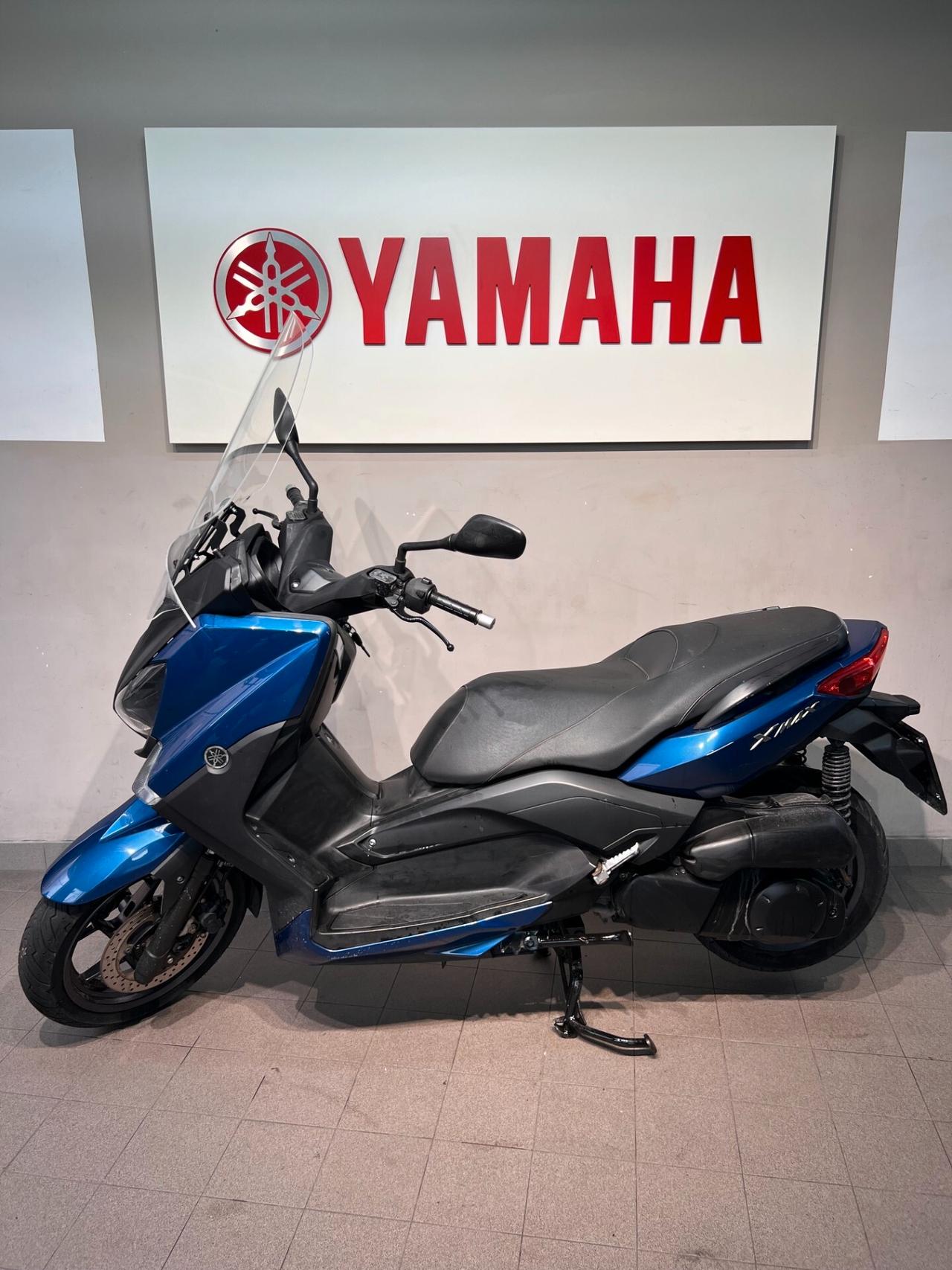 Yamaha X-Max 250