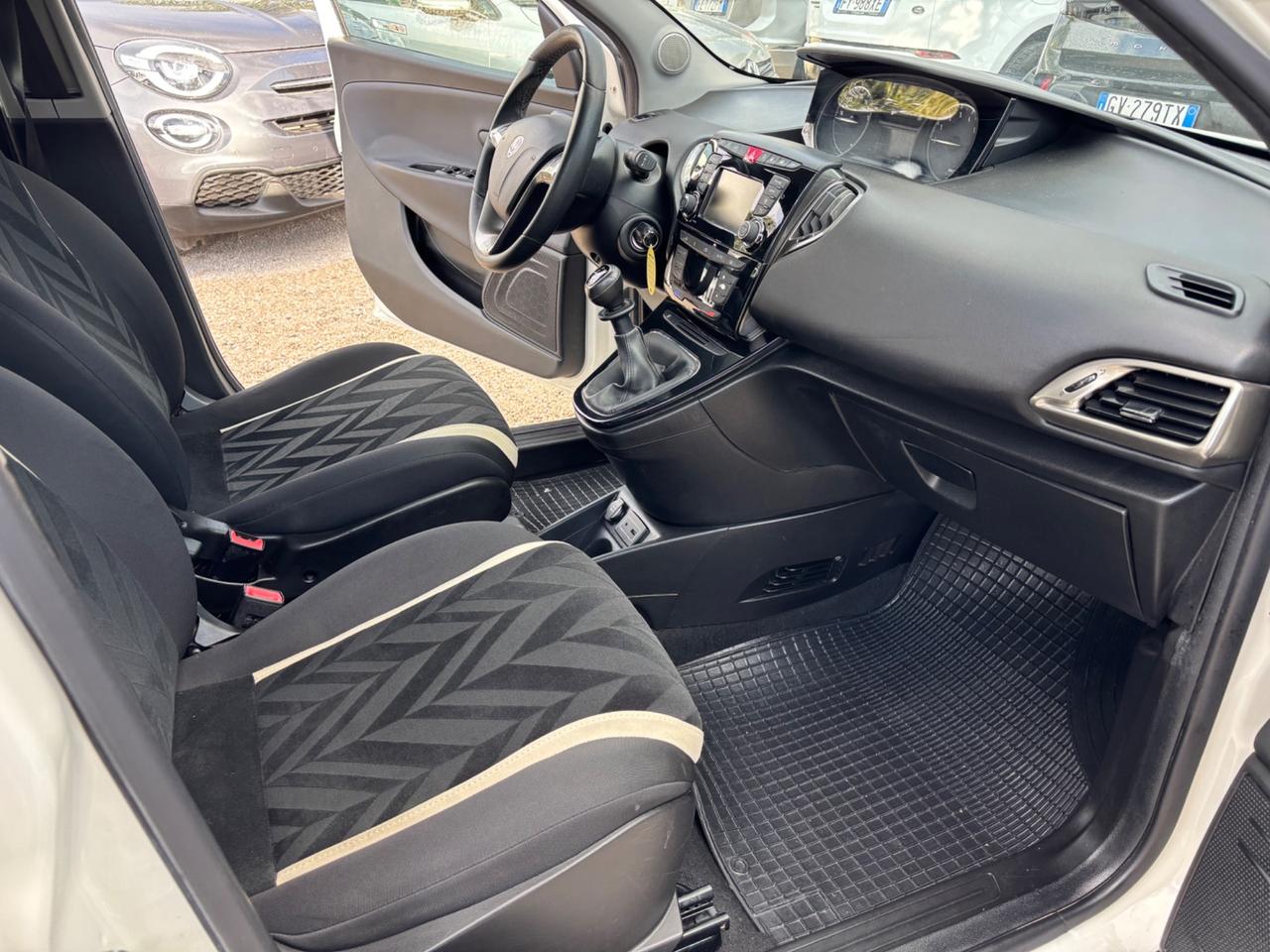 LANCIA YPSILON TWINAIR PLATINUM NUOVISSIMA