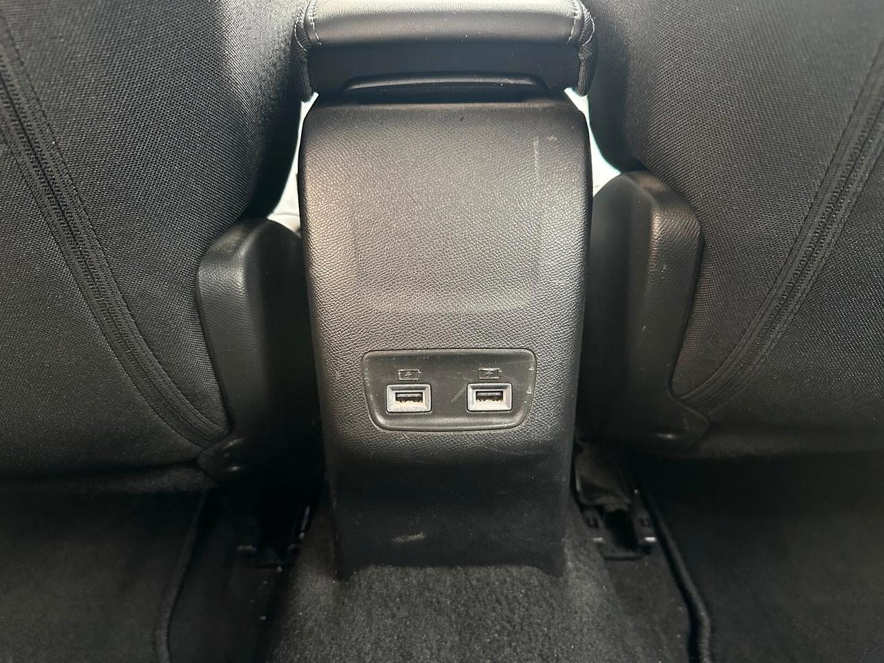 Peugeot 2008 BlueHDi 110 S&S Allure Pack